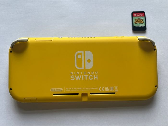 Nintendo Switch Lite Handheld Yellow