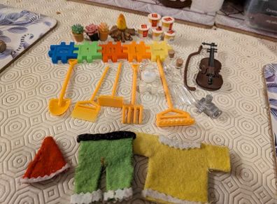 Elf props or doll house