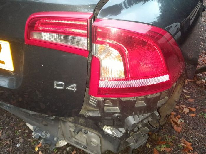 volvo s60 taillights