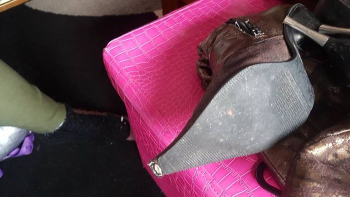 worn boots size uk2/3
