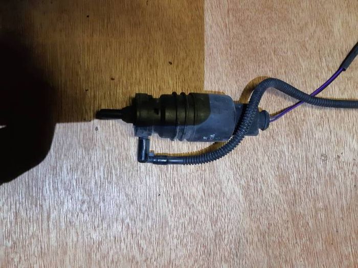 Audi A4 B7 Saloon/sedan 2004 - 2007 Windscreen Washer Pump Mono Pump