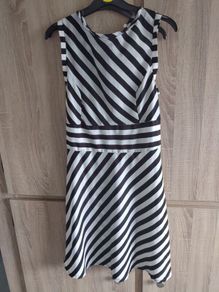 Dress thin stripes fits size s sm