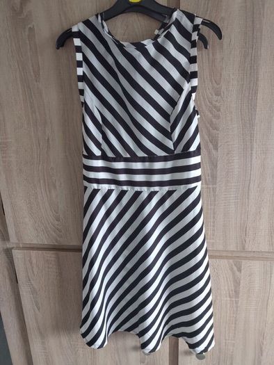 Dress thin stripes fits size s sm