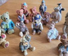 Collectible miniature teddy bears