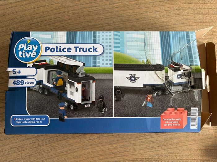 Playtive Police Truck. 489 Pieces. LEGO Compatible