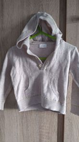 f& 12-18 months boy jumper with hood worn once