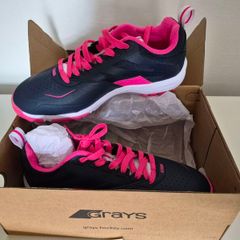 Hockey shoes