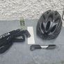 Giant Hybrid Bicycle with accessories and extra tire Image 5