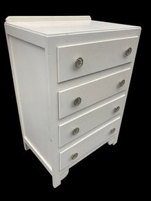 Vintage Chest of Drawers