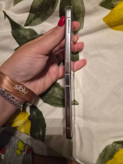 samsung Galaxy Z flip 5 - Pink
