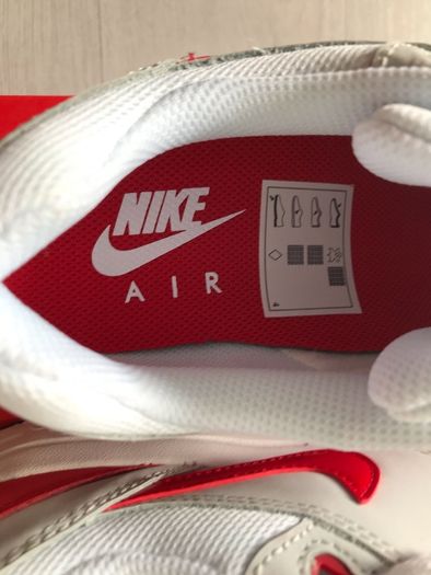 Nike Air Max 1 University Red UK Kids 4.5 Brand New and Unworn