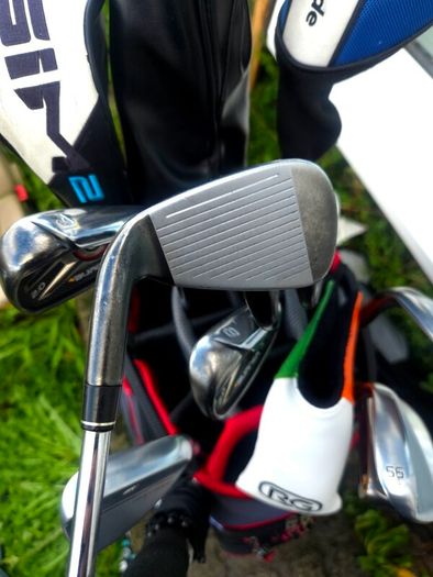 Set of Taylormade Golf Clubs