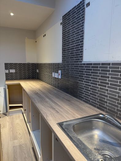 Wood Effect Laminate Kitchen Countertop