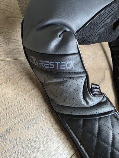 RESTECK Shiatsu Neck, Shoulder & Back Massager with Heat, Like New
