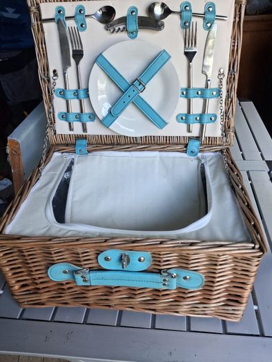 picnic basket set