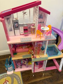 Barbie Dreamhouse with dolls and accessories