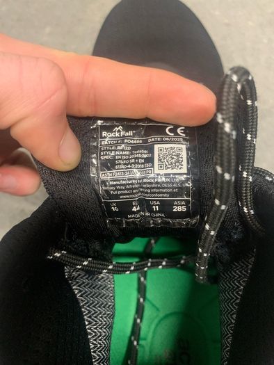 Safety shoes