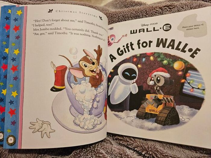 Disney Christmas Storytime Book