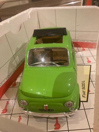 Fiat 500 L 1/16 Burago