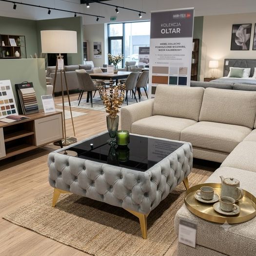 Chesterfield coffee table with glass 63x63x45cm