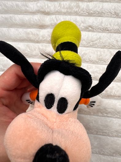 Disney Parks Store Goofy Plush Approx. 15 cm. opened mouth Used Please see photos