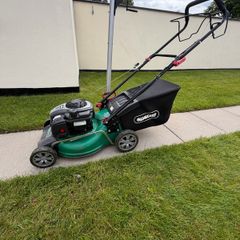 Qualcast 46cm Self-Propelled Petrol Lawnmower Briggs & Stratton Engine