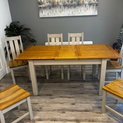 EzLiving Extendable dining table and 6 chairs