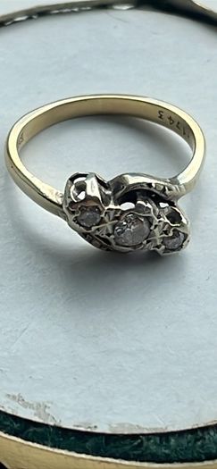 Antique gold engagement ring, Art Deco 18ct gold engagement ring with 3 diamonds set in platinum mount