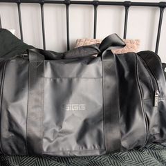 SIGG Travel Bag Sports Bag Round 65.5 Litres Multiple Compartments with Zip