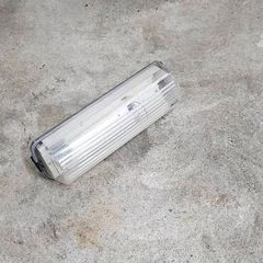 Old Style Low Pressure Sodium Street Light