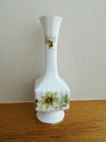 Royal Tara Vase
