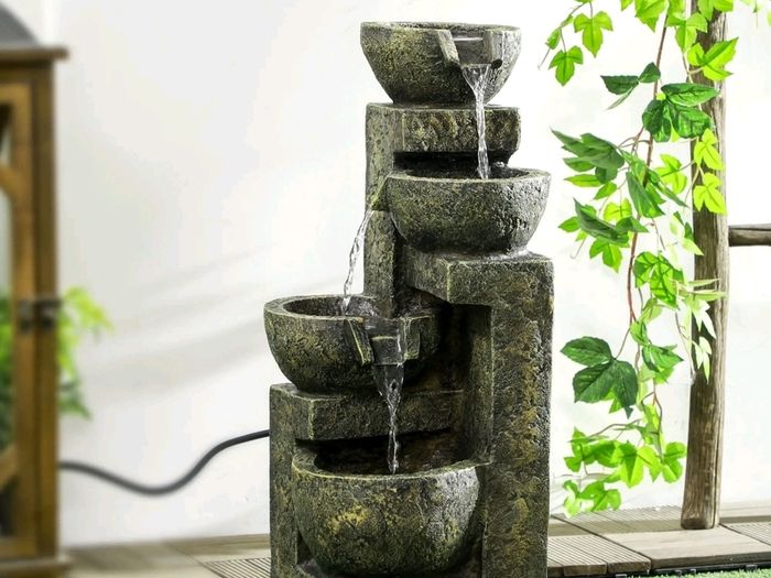 Garden waterfall fountain