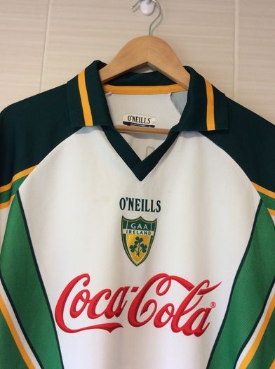 Ireland Jersey. GAA Compromise/ Aussie Rules Jersey. Official Mens Oneills Jersey. Collect In Dublin Or Receive Via Post.