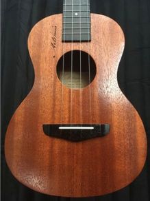 Ukulele TENOR + BEGINNERS COURSE+ full bundle of accessories included!!!