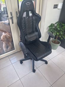 gaming chair