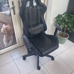 gaming chair