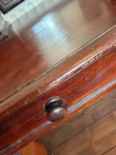 antique dressing table