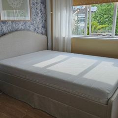 Double bed with mattress