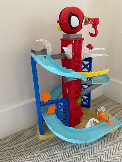 spiderman garage