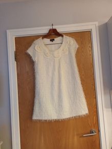 YUMIi  Cream Feather  Dress .  S. M - 12.  NEW - No Tag.
