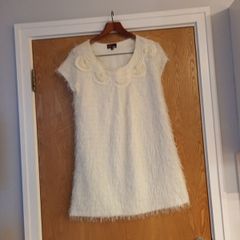 YUMIi  Cream Feather  Dress .  S. M - 12.  NEW - No Tag.
