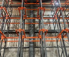 Drive in pallet Racking