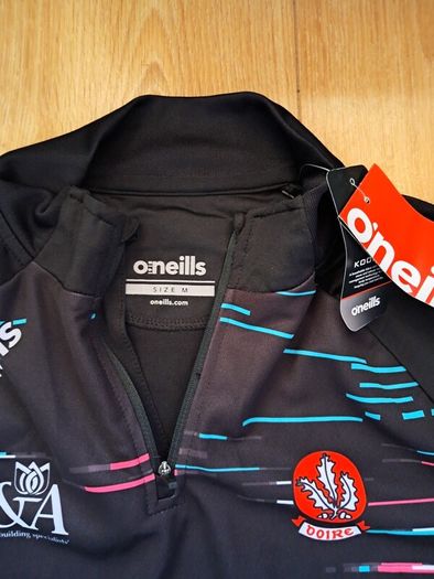 NEW Women's Derry GAA 1/4 Zip Top