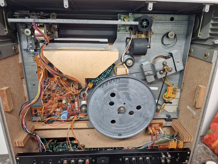 Mitsubishi MC-8000