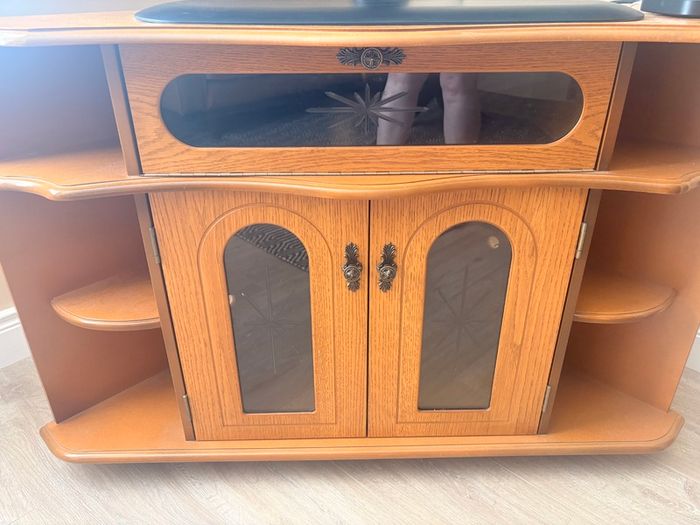 TV corner unit