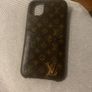 louis vuitton phone case Image 2
