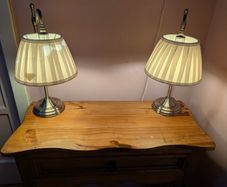 2x brass table lamps