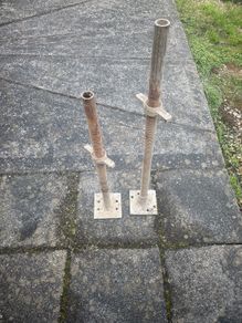 Pair of steel acrow scaffold props