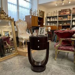 Art deco table