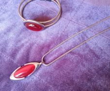 Pendant & Bracelet Set